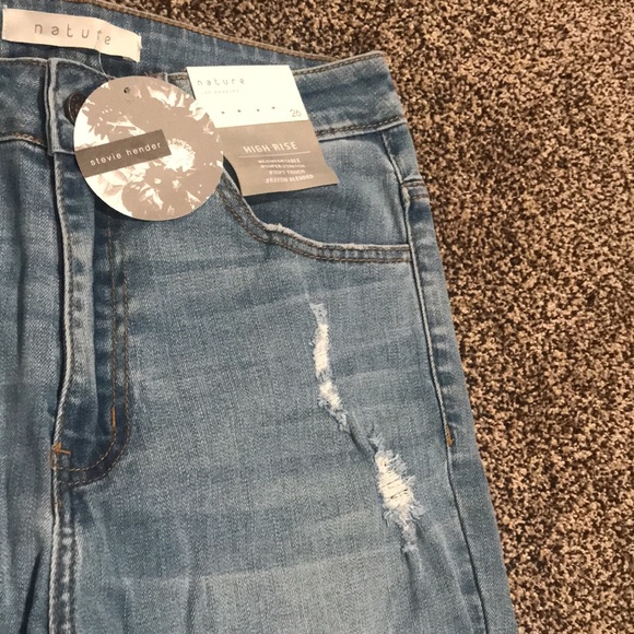 Nature Stevie Hender High Rise Destroyed Mom Jeans - Picture 3 of 9